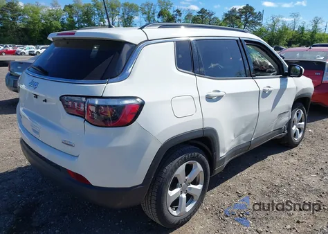 2018 Jeep Compass Latitude 4X4 from USA, damaged, VIN 3C4NJDBB4JT346324
